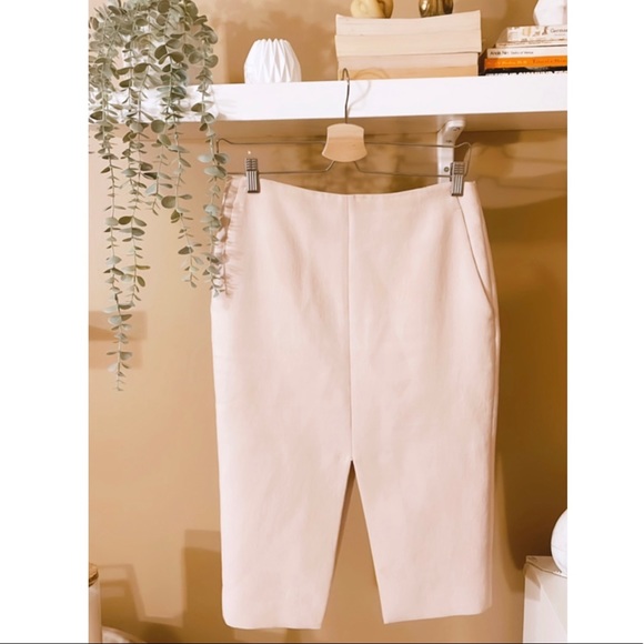 Aritzia Dresses & Skirts - Aritzia High Waisted Pencil Skirt with Front Slit & Pockets